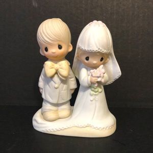 Precious Moments Figurine vtg